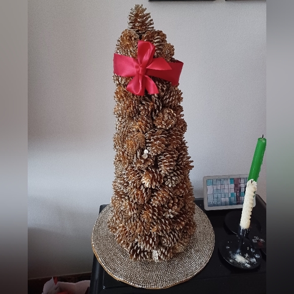 ⚡️SALE⚡️Pier 1 🎅 Gold Glitter Pinecone Tree - Picture 3 of 6